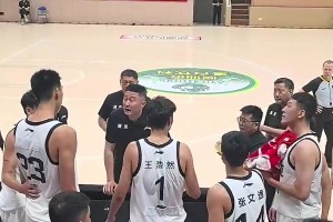 回顾徐昕此前与杜锋吵架，今日面对旧主广东砍下13分11板3助3帽！